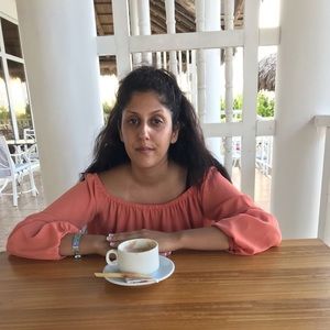 Meet your Posher, Whitney